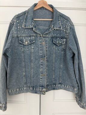 Pearl-Embellished Light Blue Denim Jacket - Women
